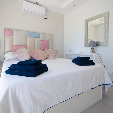 Villa De La Popa Estepona